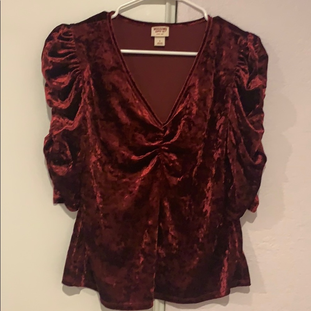 100% polyester 75% spandex holiday blouse